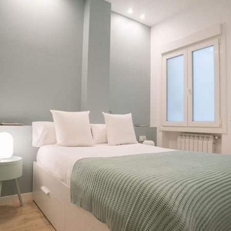 Paris La Concha - Ib Apartments Сан Себастиан Екстериор снимка