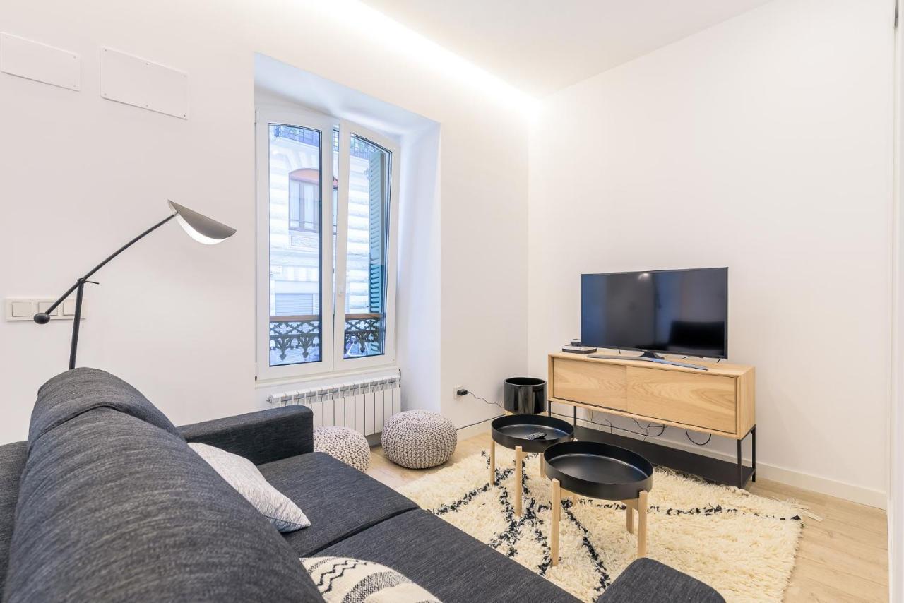 Paris La Concha - Ib Apartments Сан Себастиан Екстериор снимка